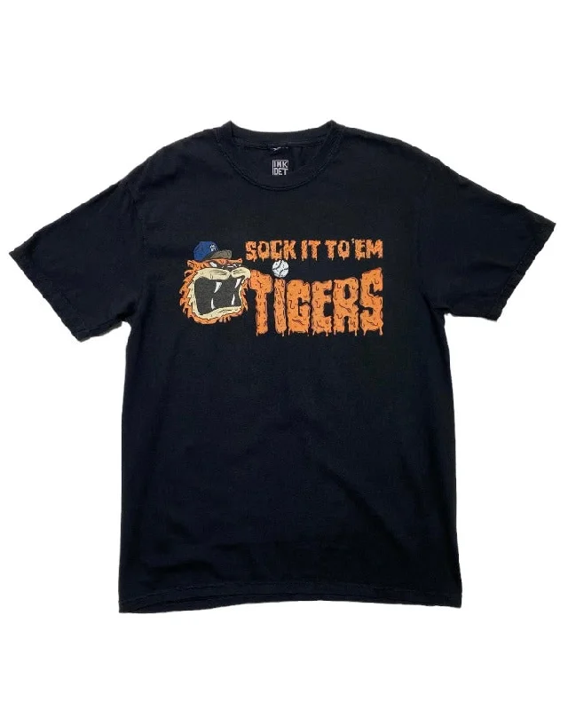 Men's Short-Sleeved ShirtsInk Detroit - Sock it to'em Tigers - T-Shirt - Black