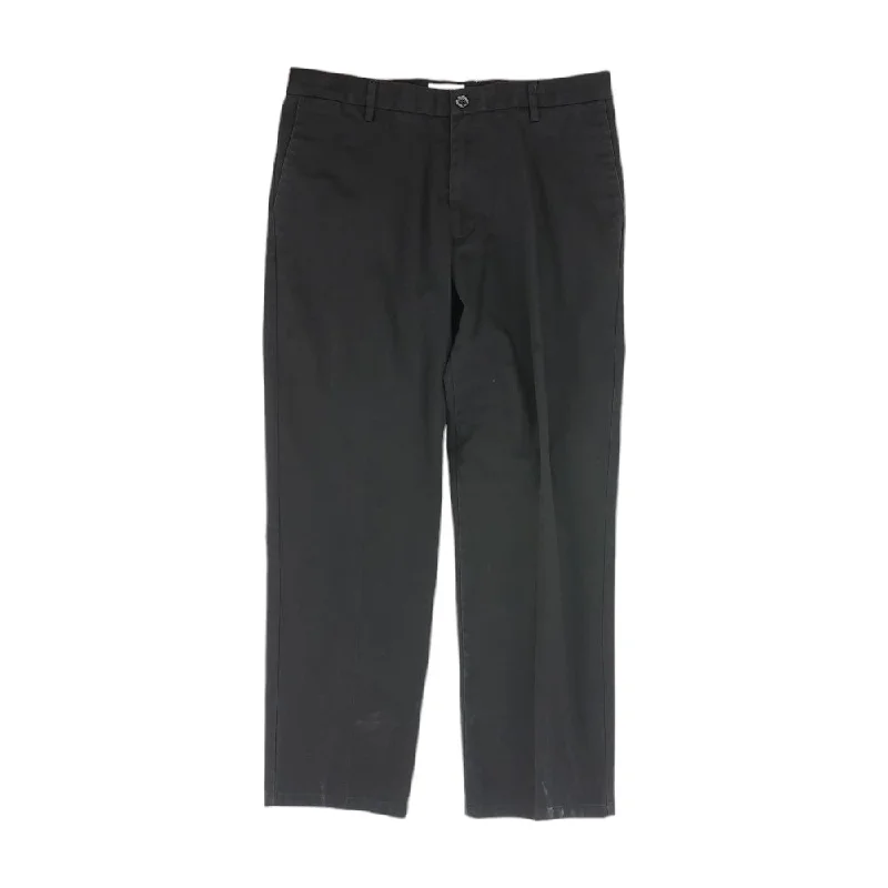 Men's Pants with Belt LoopsBlack Solid Chino Pants