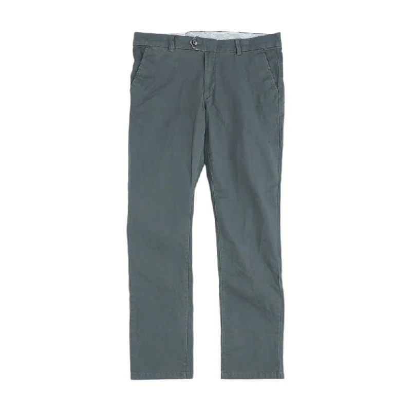 Men's Elastic-Waisted Pants for Easy MovementGray Solid Chino Pants