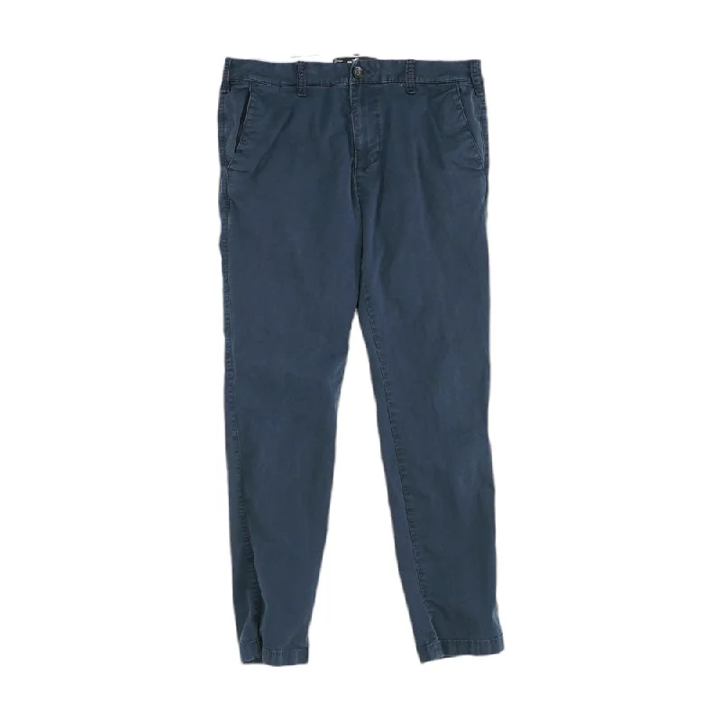 Men's Pants with Deep PocketsNavy Solid Chino Pants