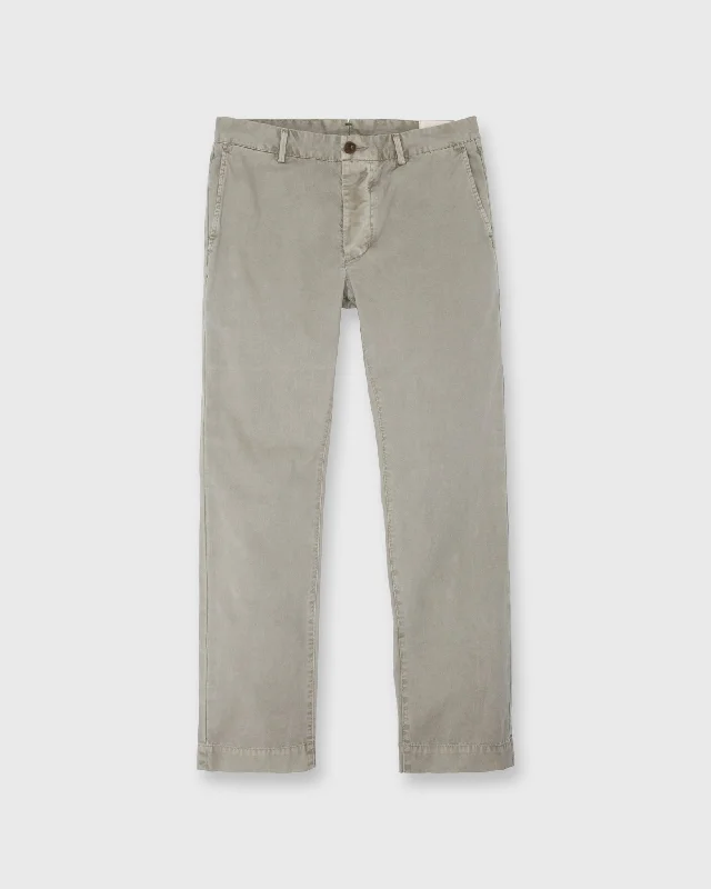 Men's Custom-Fit Pants for a Personalized TouchGarment-Dyed Field Pant in Spring Olive AP Twill