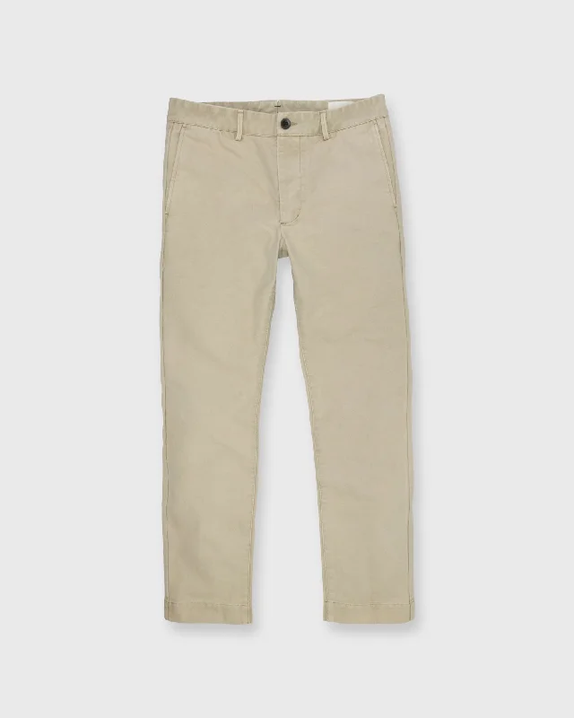 Classic Men's JeansGarment-Dyed Field Pant in Vintage Khaki Canvas