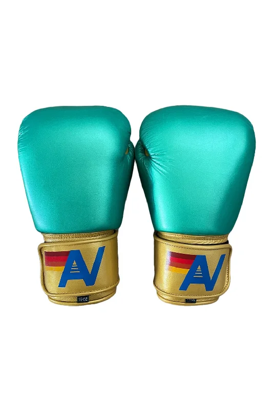 BOXING GLOVES - GREEN // GOLD